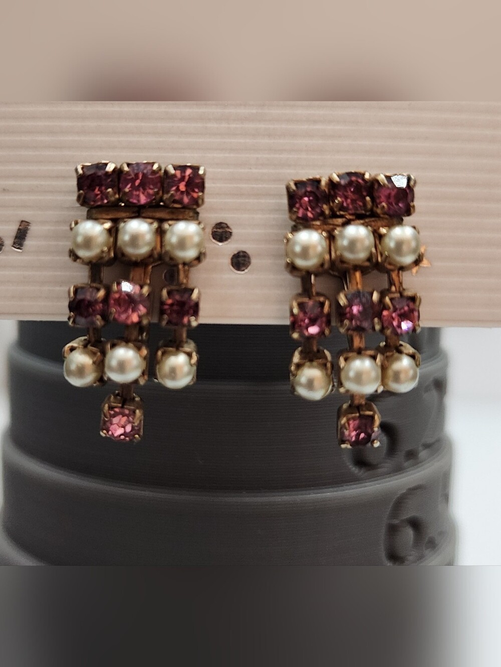 Vintage rhinestone earrings dangle squared screw back .5"x.75" Pink Faux Pearl